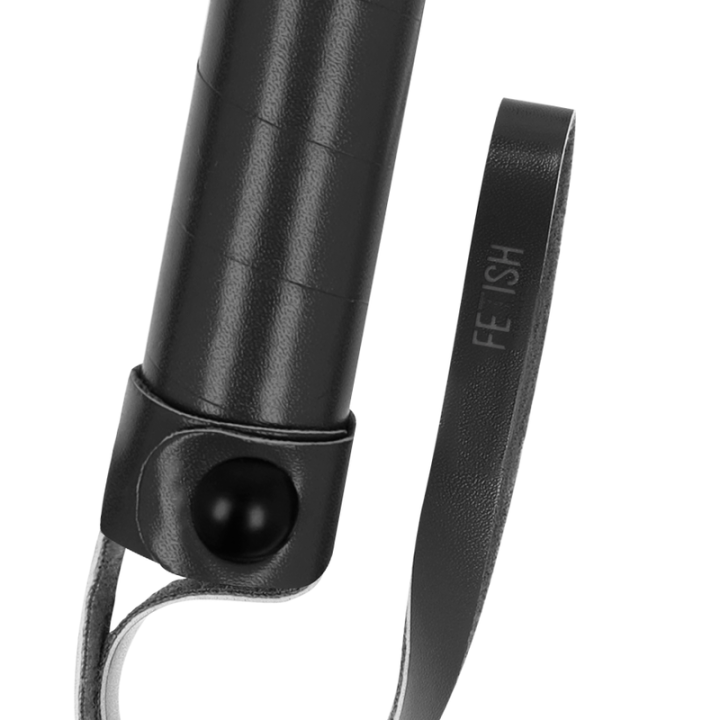 FETISH SUBMISSIVE LATIGO CUERO VEGANO