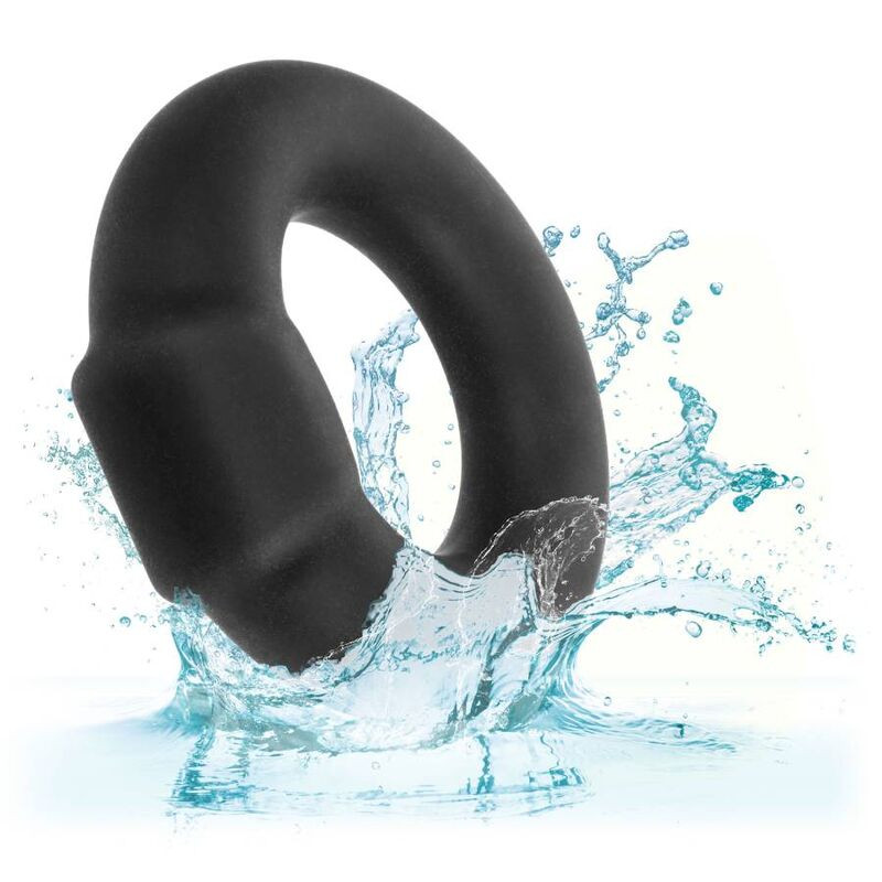 CALEXOTICS ALPHA OPTIMUM RING NEGRO