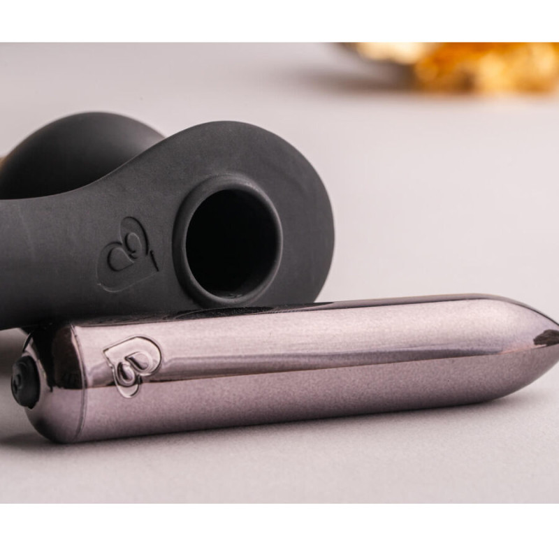 ROCKS OFF RO ZEN RRO PLUG ANAL CON ANILLO VIBRADOR PARA EL PENE NEGRO