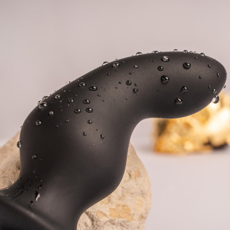 ROCKS OFF RO ZEN RRO PLUG ANAL CON ANILLO VIBRADOR PARA EL PENE NEGRO