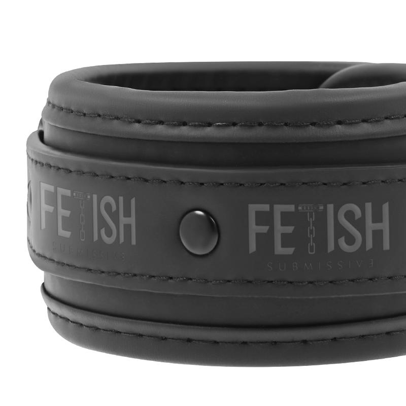 FETISH SUBMISSIVE COLLAR Y ESPOSAS CUERO VEGANO CON FORRO DE NEOPRENO