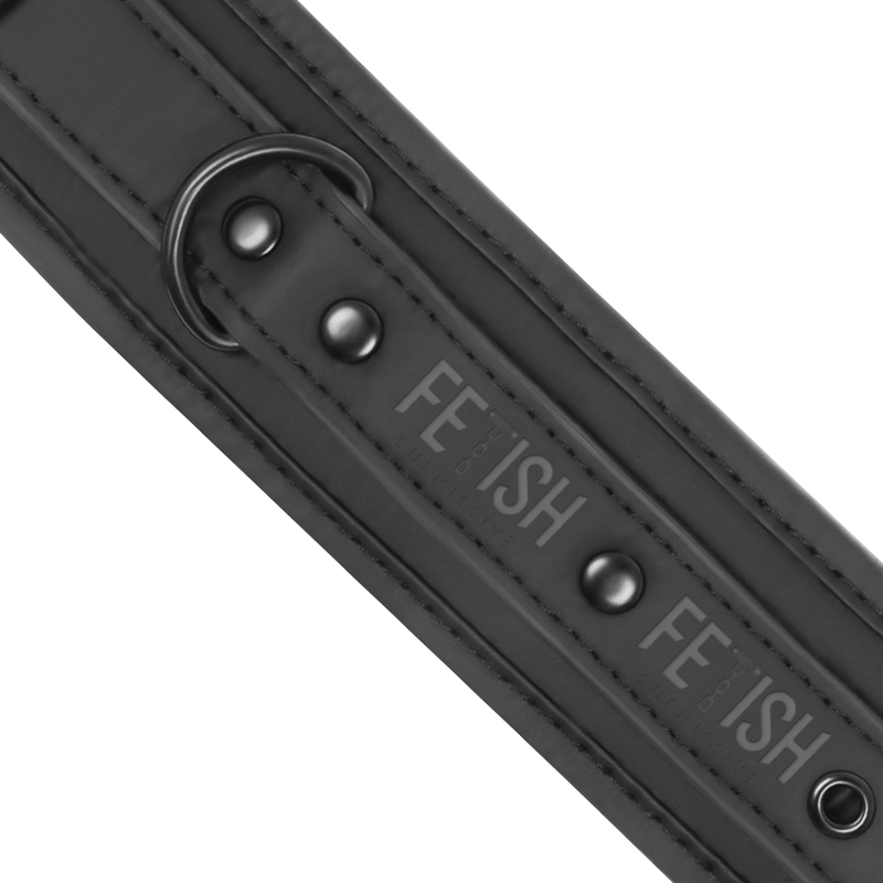 FETISH SUBMISSIVE COLLAR Y ESPOSAS CUERO VEGANO CON FORRO DE NEOPRENO