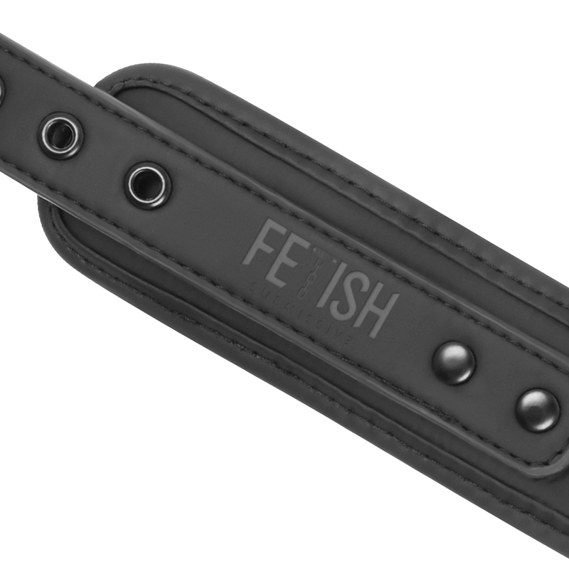 FETISH SUBMISSIVE COLLAR Y ESPOSAS CUERO VEGANO CON FORRO DE NEOPRENO