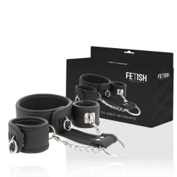 FETISH SUBMISSIVE COLLAR Y ESPOSAS CUERO VEGANO CON FORRO DE NEOPRENO 2