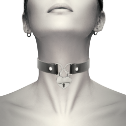 COQUETTE CHIC DESIRE COLLAR CUERO VEGANO ACCESORIO CORAZON CON LLAVE 2