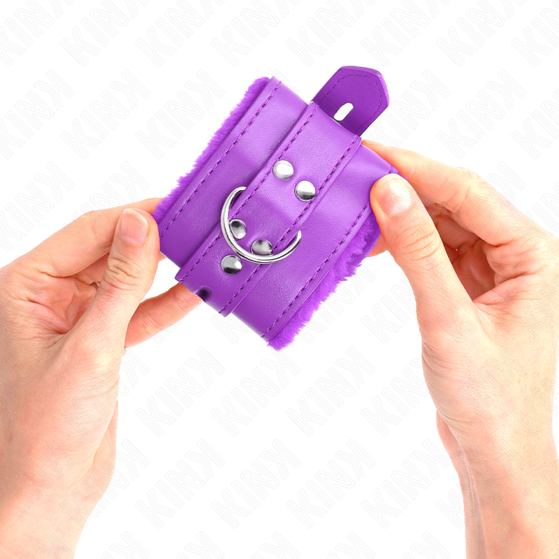 KINK MUNEQUERAS FORRADAS CON AGUJEROS CUADRADOS VIOLETA Y CORREA VIOLETA AJUSTABLE 17 29 CM X 6 CM