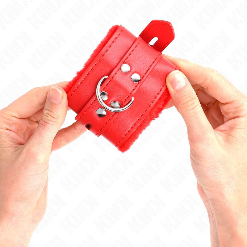 KINK MUNEQUERAS FORRADAS CON AGUJEROS CUADRADOS ROJO Y CORREA ROJO AJUSTABLE 17 29 CM X 6 CM