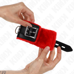 KINK MUNEQUERAS FORRADAS CON AGUJEROS CUADRADOS ROJO Y CORREA NEGRO AJUSTABLE 17 29 CM X 6 CM 2