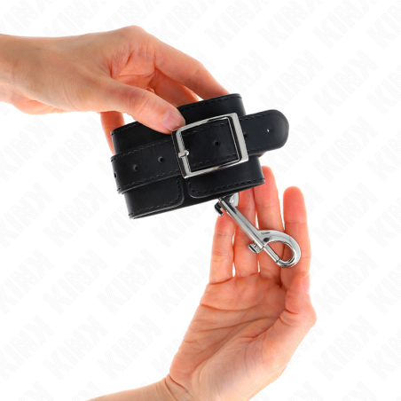 KINK MUNEQUERAS SIMPLES CON FILA DE REMACHES NEGRO AJUSTABLE 17 28 CM X 5 CM