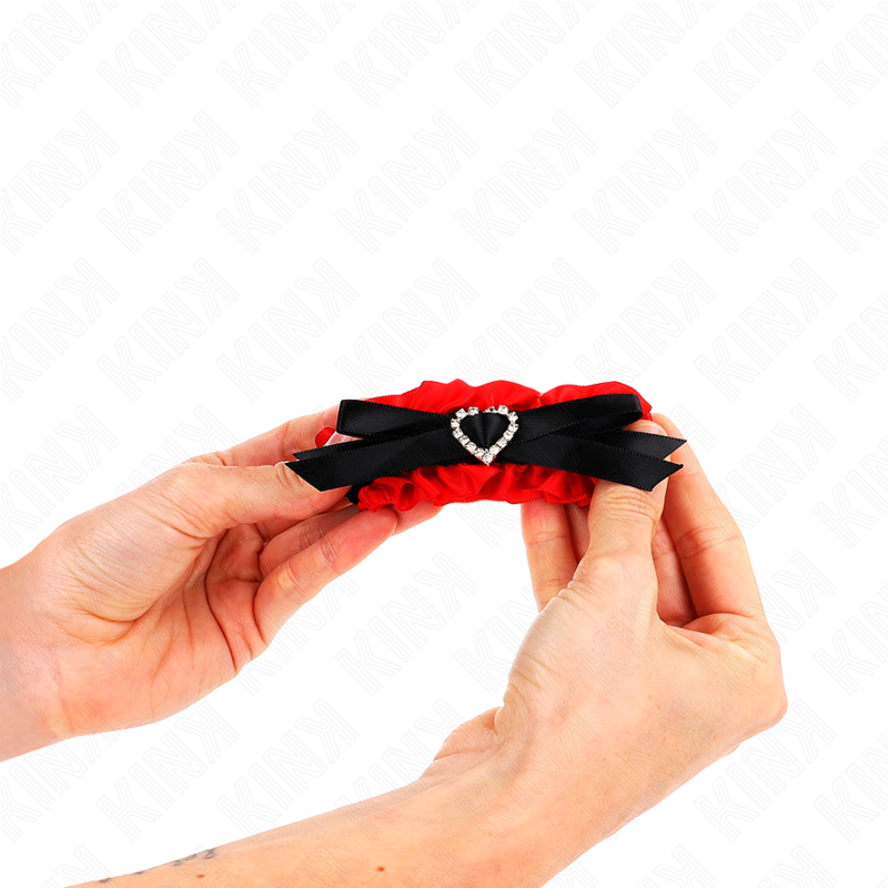 KINK MUNEQUERAS ELASTICAS DE ENCAJE CON DETALLE CORAZON ROJO AJUSTABLE 22 35 CM