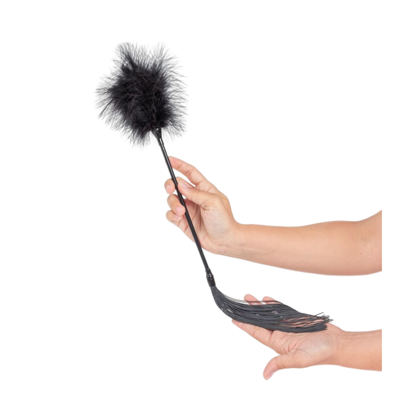 SECRET PLAY PLUMERO LATIGO NEGRO