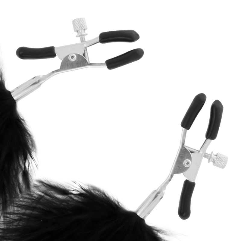 DARKNESS PINZAS PARA PEZONES CON POMPONES 2