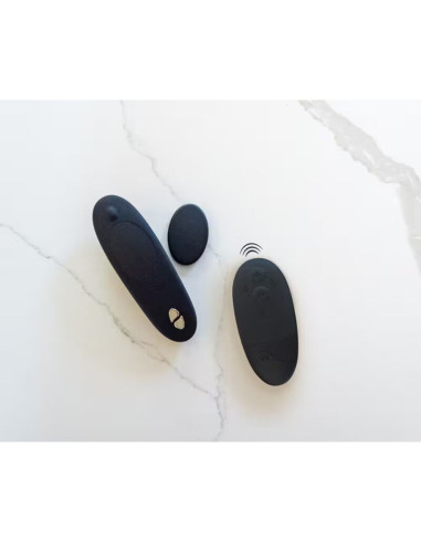 WE VIBE MOXIE BLACK CLITORAL VIBRATOR