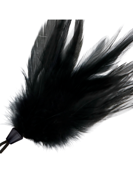 DARKNESS PLUMA ESTIMULADORA NEGRO 17 CM