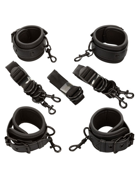 CALEXOTICS NOCTURNAL RESTRICCIONES DE CAMA CUERO AJUSTABLE NEGRO