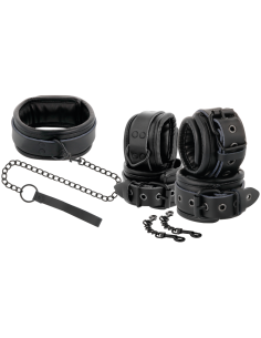 DARKNESS ESPOSAS Y COLLAR DE CUERO NEGRO 2