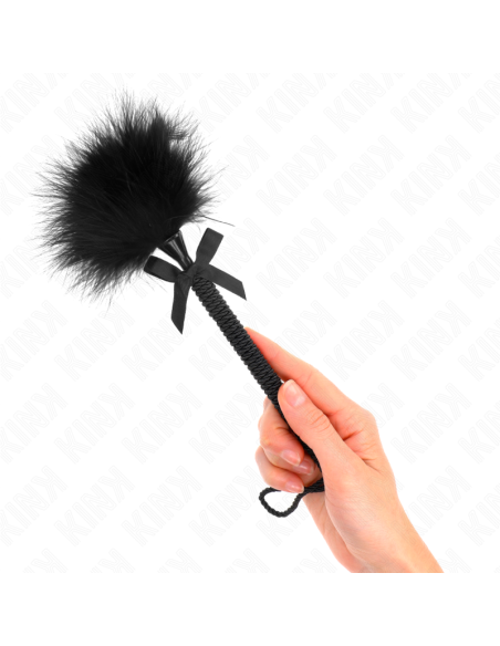 KINK MASAJEADOR DE CUERDA DE NAILON CON PLUMAS PARA COSQUILLAS Y LAZO NEGRO 25 CM KINK MASAJEADOR DE CUERDA DE NAILON CON PLUMAS PARA COSQUILLAS Y LAZO NEGRO 25 CM