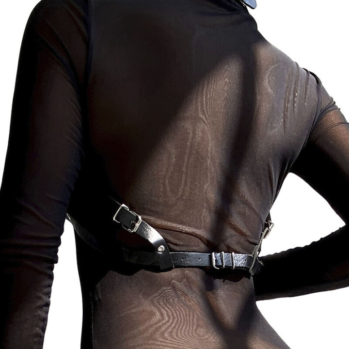 SUBBLIME ARNES DE PECHO CUERO NEGRO TALLA UNICA